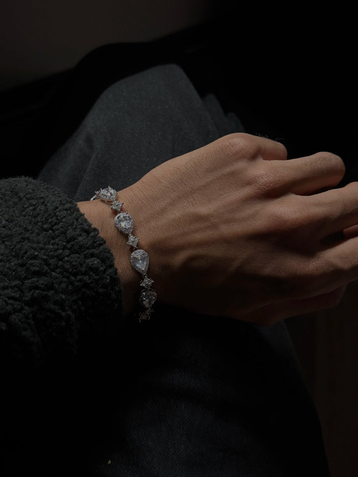 STAR DROP BRACELET