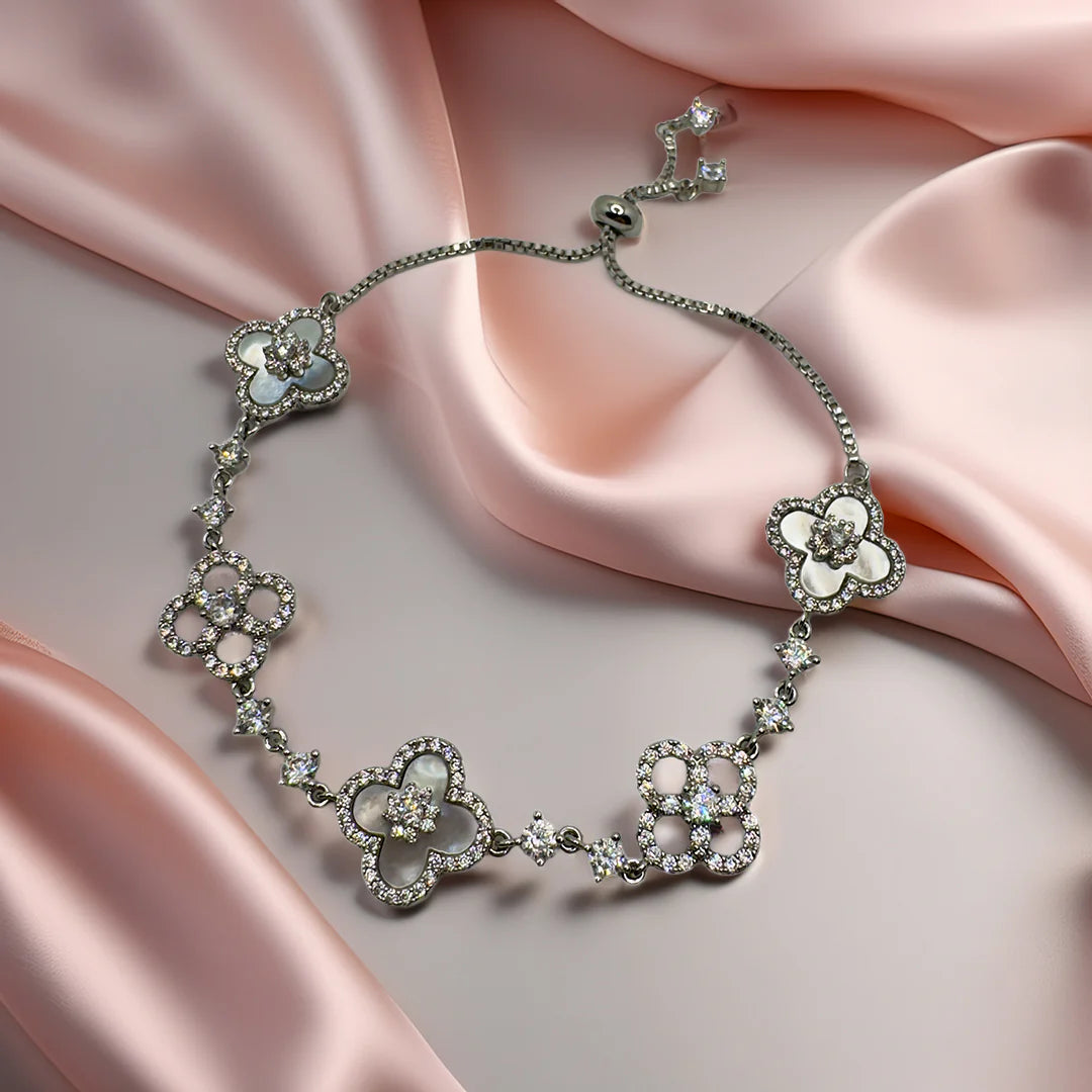 SAKURA CLEEF BRACELET
