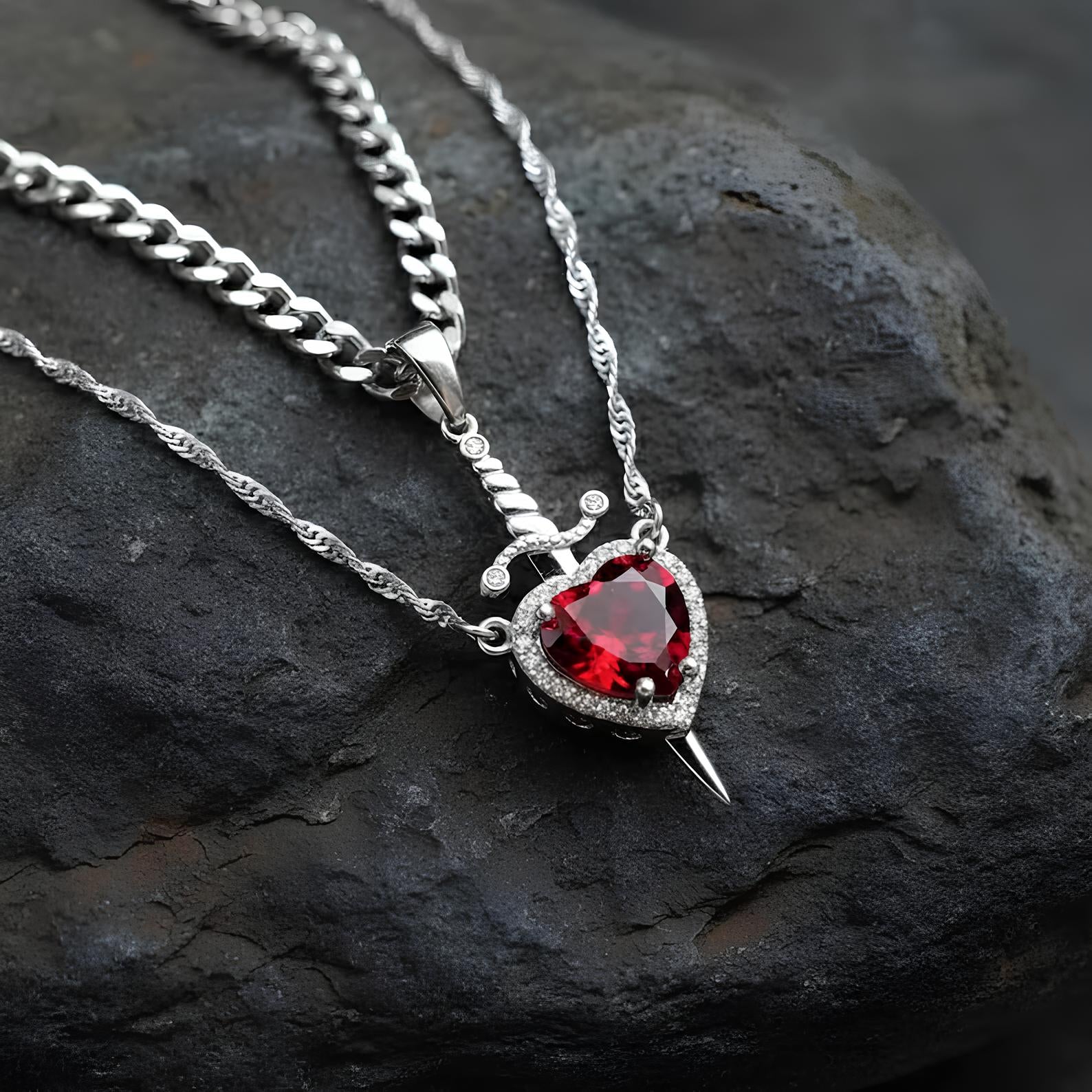 Dague D'Amour Pendant