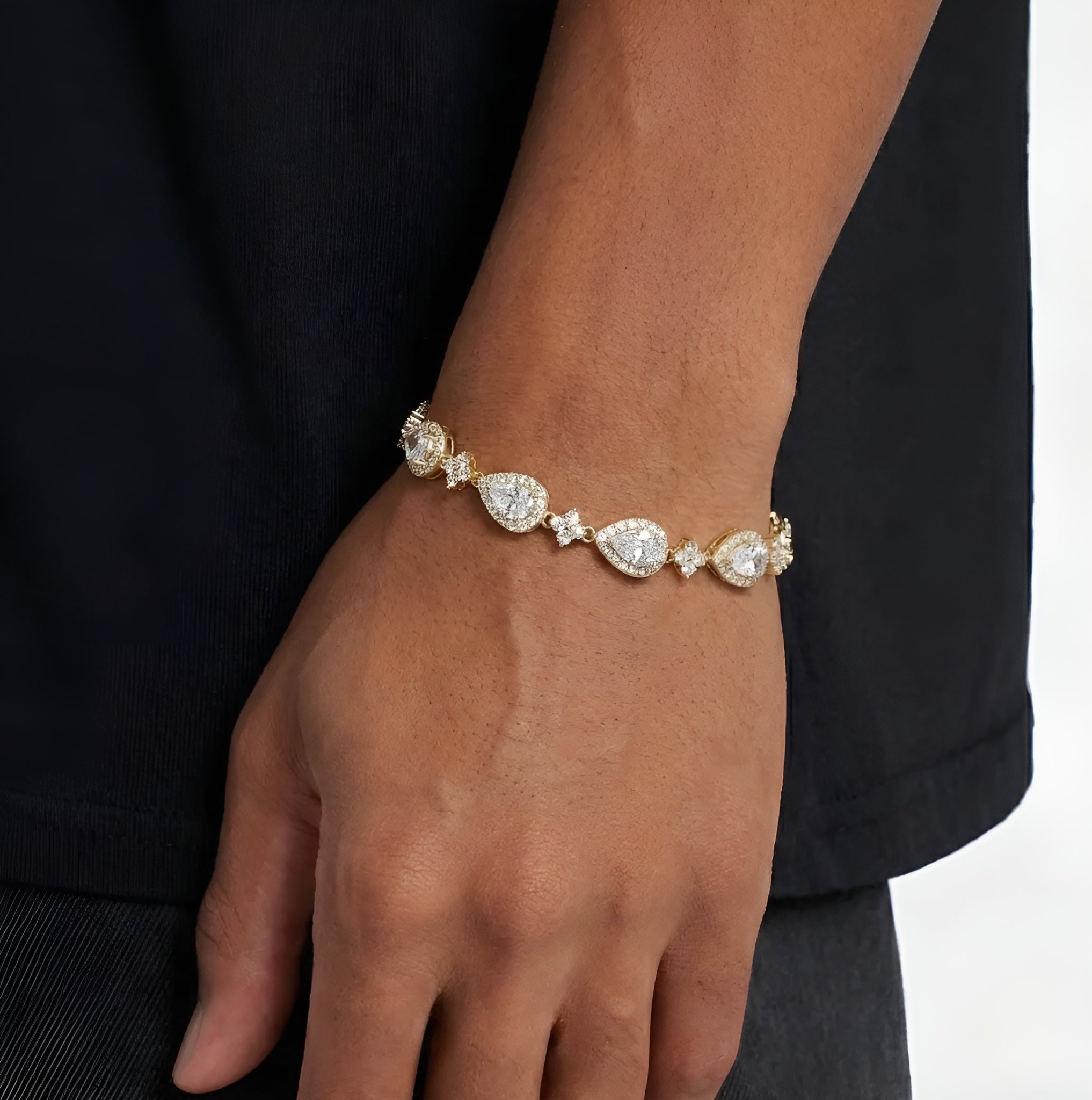 NK™ STAR DROP BRACELET